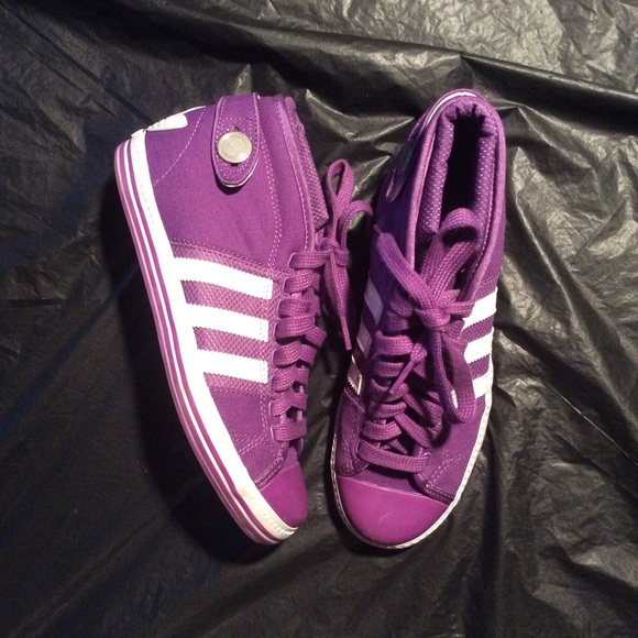 adidas Shoes - Adidas Vintage Look Size 6.5 Purple